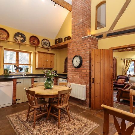 The Granary Villa Shrewsbury Exterior foto